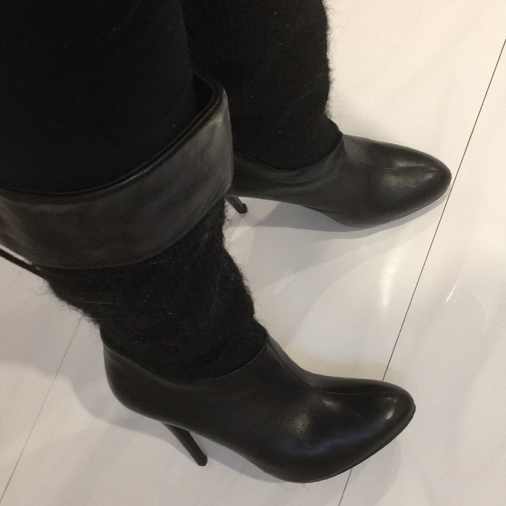 🌸 SALE Guess by MARCIANO High Knit sock-like boot - Picture 4 of 12